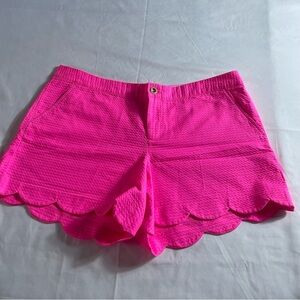 Lilly Pulitzer Scalloped edge shorts size 16